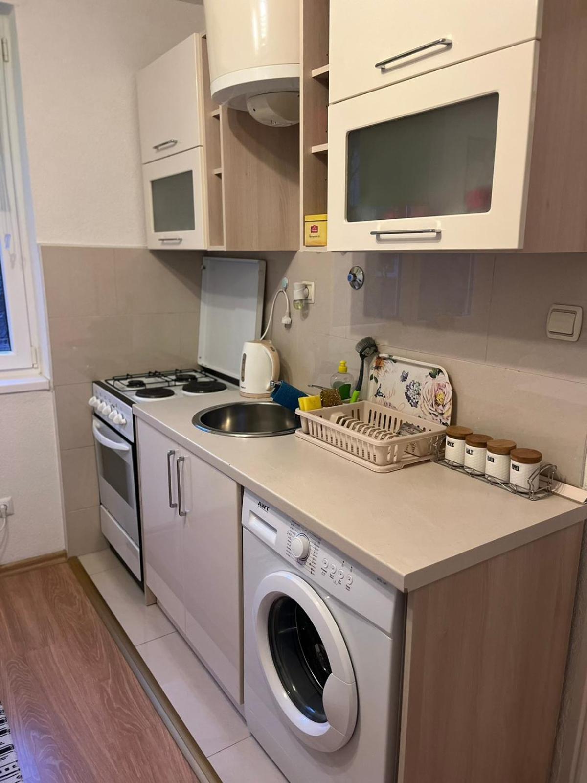 Lovely Apartment In Old Town 400M From City Center Sebilj SJJ Exterior foto